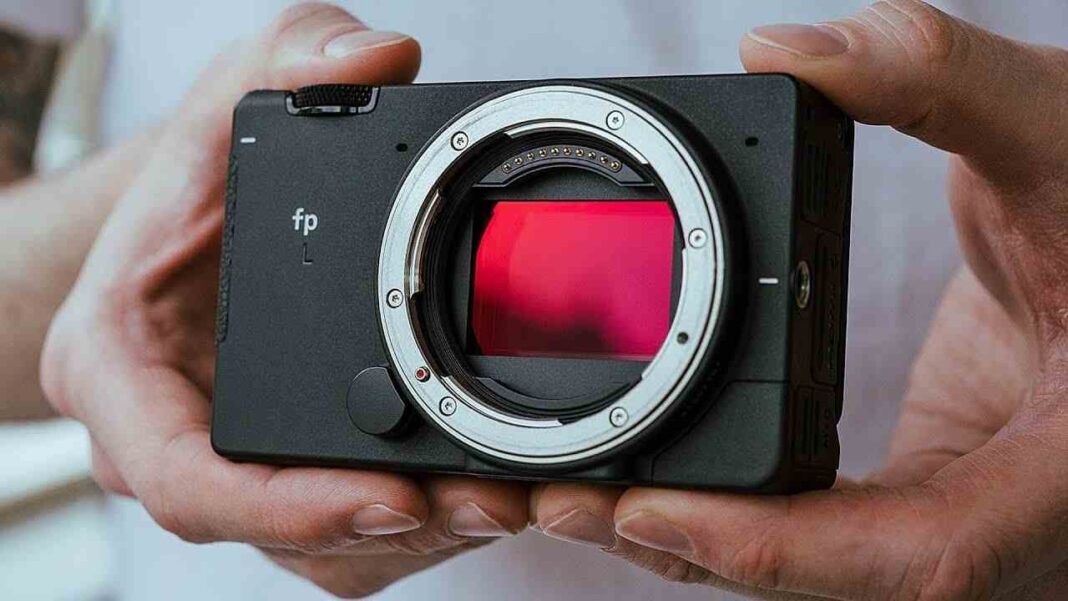 full frame camera